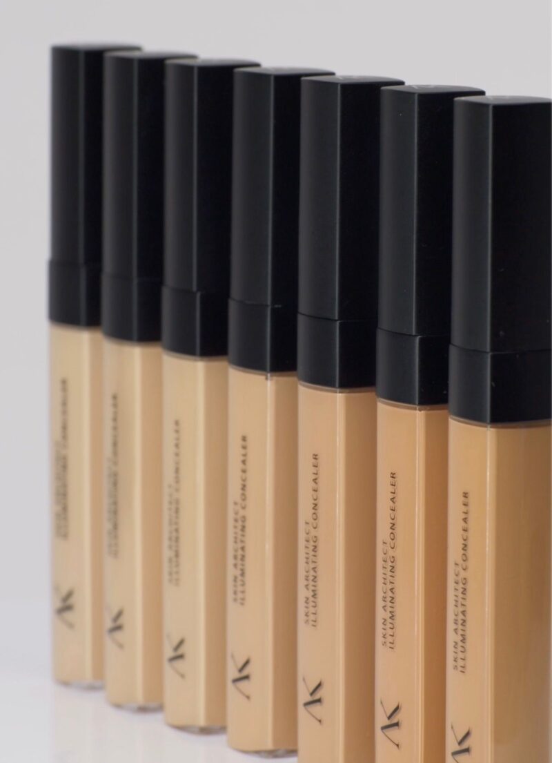 Illuminating Concealer | Correttore liquido Illuminante